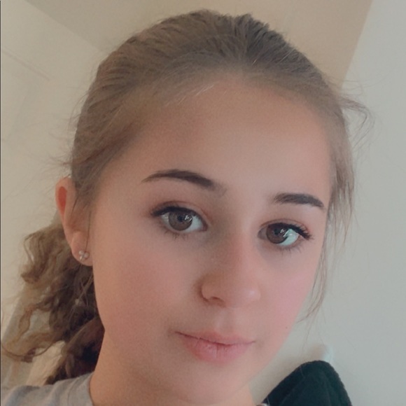 Meet your Posher, Zoie - Picture 1 of 1